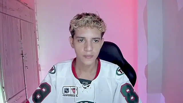 tylernova online show from 02/06/26, 03:35