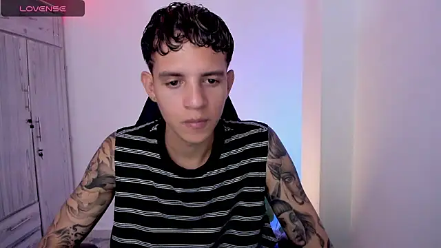 Snapshot of tylernova chatting on 04/26/26, 01:47 tylernova online show from 04/26/26, 01:47
