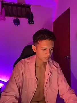 tylernova online show from 10/21/25, 03:50