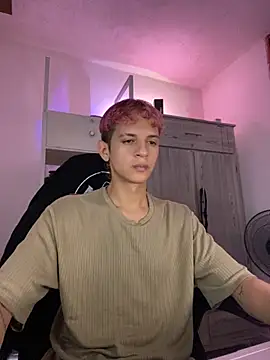 tylernova online show from 12/04/25, 03:49