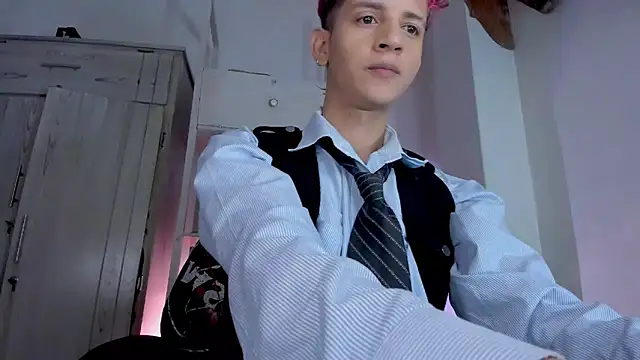 tylernova online show from 12/17/25, 03:55