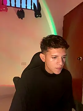 tylernova online show from 10/18/25, 04:03