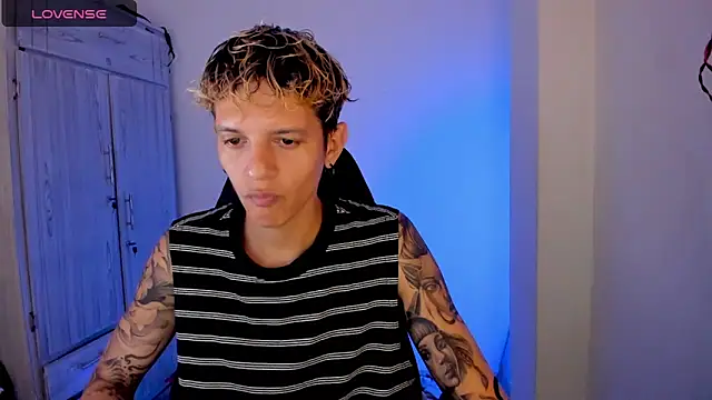 tylernova online show from 04/12/26, 03:10