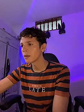 tylernova online show from 10/10/25, 05:58