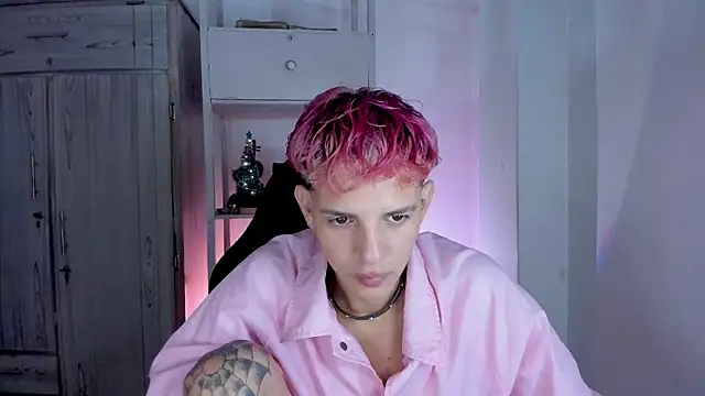 tylernova online show from 12/14/25, 07:52