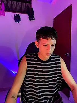 tylernova online show from 10/30/25, 03:38