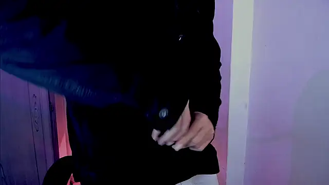 tylernova online show from 11/26/25, 03:28