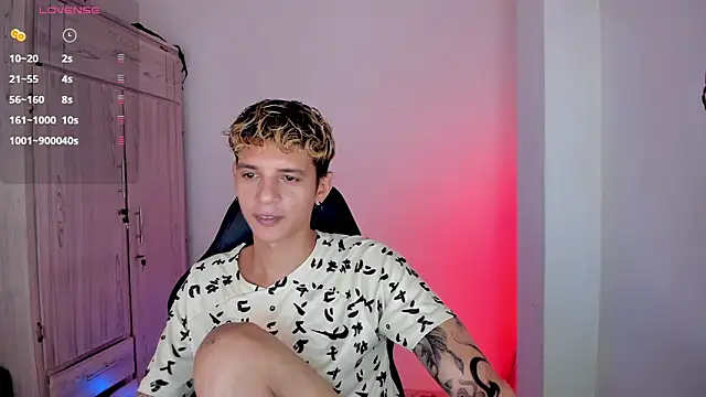 tylernova online show from 04/11/26, 04:31