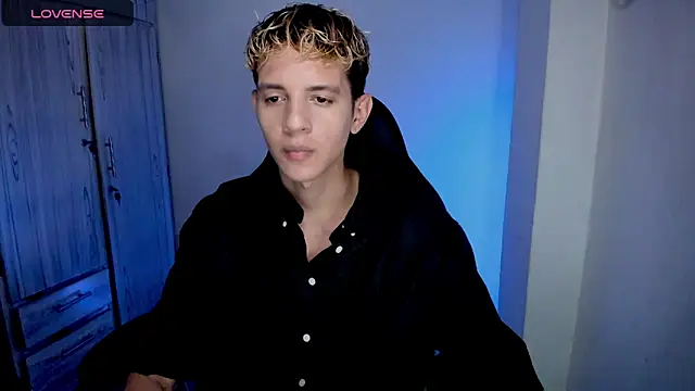 tylernova online show from 03/24/26, 03:17