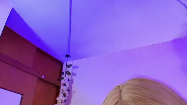 Kiaraa88 online show from 10/25/25, 07:47