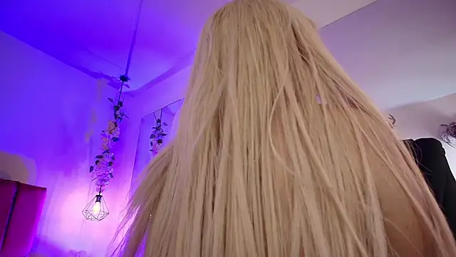 Kiaraa88 online show from 11/03/25, 12:09