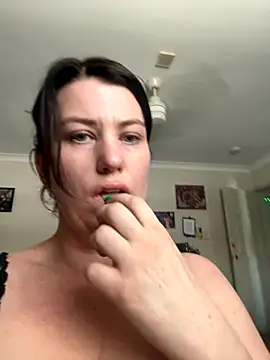 oceanGal25 online show from 12/03/25, 02:12