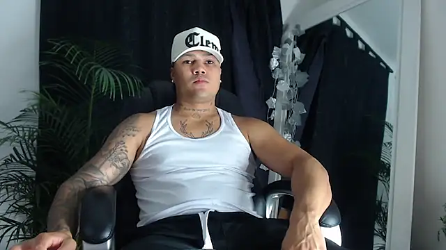 Boyhot 00 online show from 03/03/26, 03:46