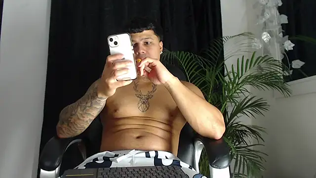 Boyhot 00 online show from 02/21/26, 01:51