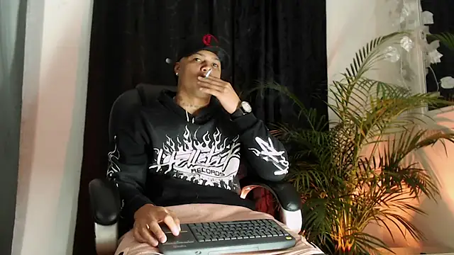 Boyhot 00 online show from 02/09/26, 01:36