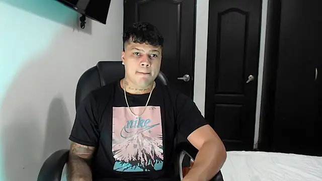 Boyhot 00 online show from 10/17/25, 02:26