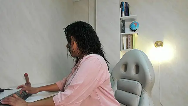 Barbbara sweett online show from 11/04/25, 08:01