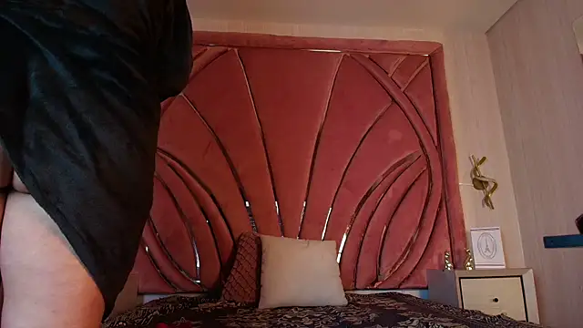 Barbbara sweett online show from 05/11/26, 04:04