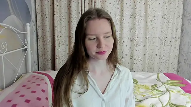 Snapshot of SunRinglein chatting on 03/01/26, 07:58 SunRinglein online show from 03/01/26, 07:58