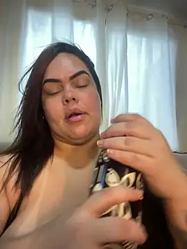 Fernandinhacarioca021rj online show from 02/27/26, 08:30