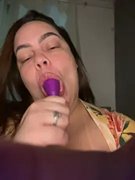 Fernandinhacarioca021rj online show from 02/05/26, 06:42