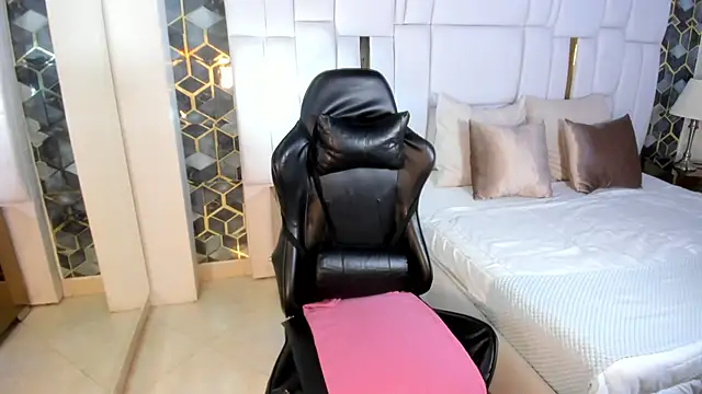 emily parks666 online show from 03/06/26, 10:05