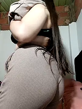 Snapshot of sofia_athome chatting on 10/14/25, 06:41 sofia athome online show from 10/14/25, 06:41
