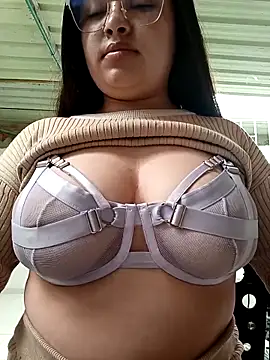 Snapshot of sofia_athome chatting on 12/02/25, 07:26 sofia athome online show from 12/02/25, 07:26