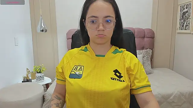 Sasha Grace online show from 03/18/26, 07:48