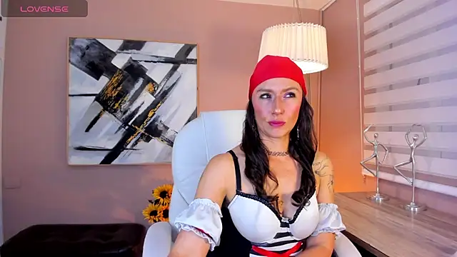 indigo wild  online show from 10/31/25, 01:13