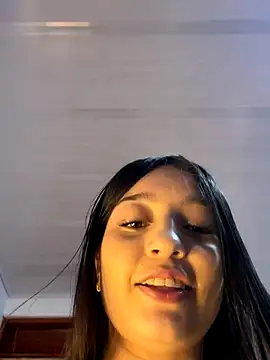   Lorelain   online show from 11/26/25, 09:48