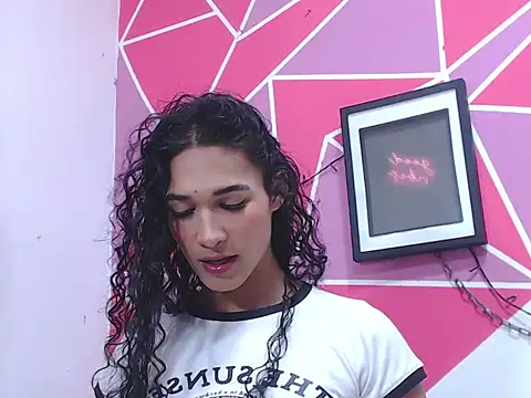 Snapshot of Tifany_Adams chatting on 10/13/25, 08:10 Tifany Adams online show from 10/13/25, 08:10