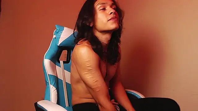 tom 1945 online show from 10/19/25, 05:32