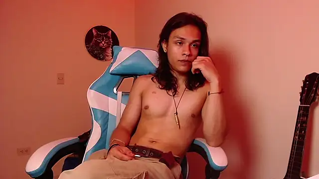 tom 1945 online show from 10/22/25, 01:27