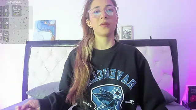 Sara Roades online show from 10/28/25, 11:09