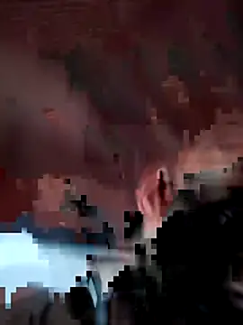 Snapshot of BenedettoMr69 chatting on 03/23/26, 10:42 BenedettoMr69 online show from 03/23/26, 10:42