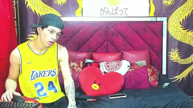 Snapshot of Pride_couple chatting on 02/21/26, 11:18 Pride couple online show from 02/21/26, 11:18