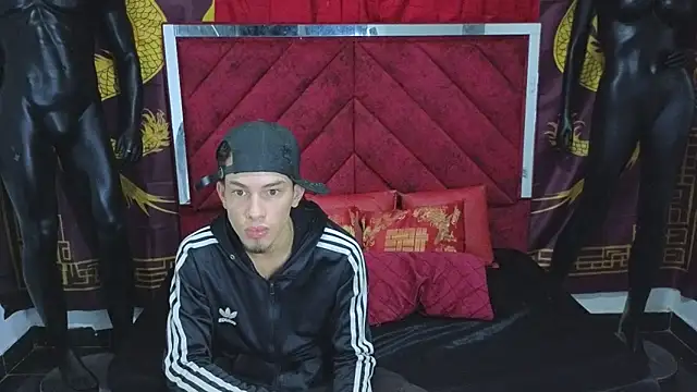 Pride couple online show from 10/27/25, 11:27