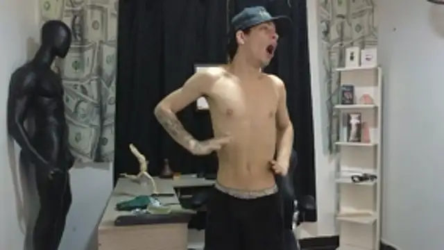 Snapshot of Pride_couple chatting on 02/19/26, 11:23 Pride couple online show from 02/19/26, 11:23