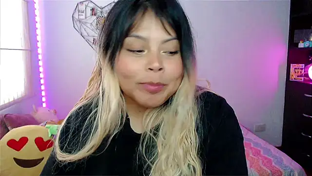 EllieMoonX online show from 04/13/26, 10:14