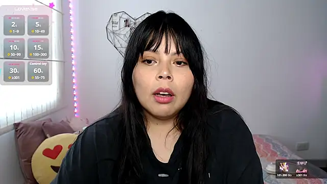 EllieMoonX online show from 06/01/26, 09:47