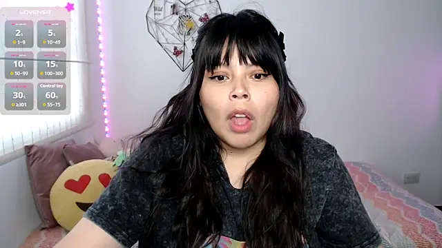 EllieMoonX online show from 06/03/26, 10:25