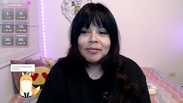Snapshot of EllieMoonX chatting on 07/10/26, 11:38 EllieMoonX online show from 07/10/26, 11:38