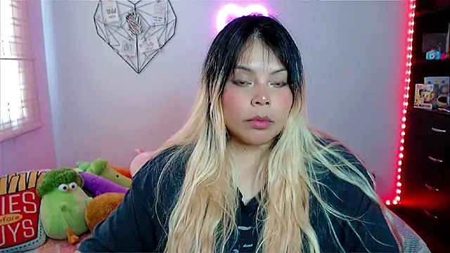 EllieMoonX online show from 03/11/26, 08:14