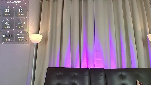 sofi lane  online show from 11/07/25, 12:53