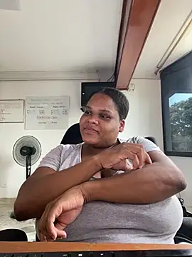 gabrielabrunette69 online show from 12/20/25, 09:17