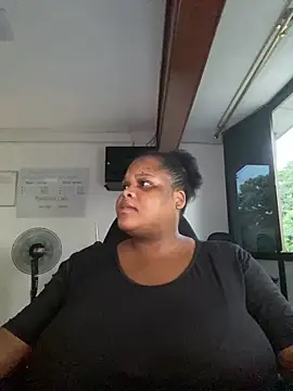 gabrielabrunette69 online show from 12/15/25, 10:48