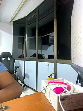 gabrielabrunette69 online show from 10/30/25, 06:23