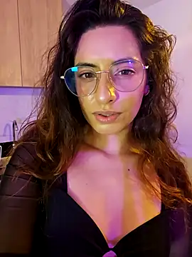 Meganthomson online show from 03/06/26, 02:50