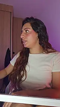 Meganthomson online show from 12/17/25, 02:27